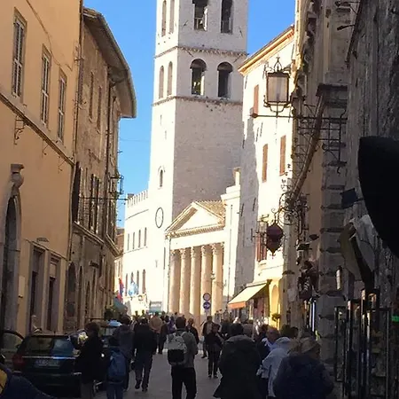 Margherita Lejlighed Assisi